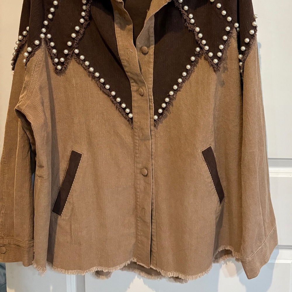 Lightweight shacket - Picture 3 of 3